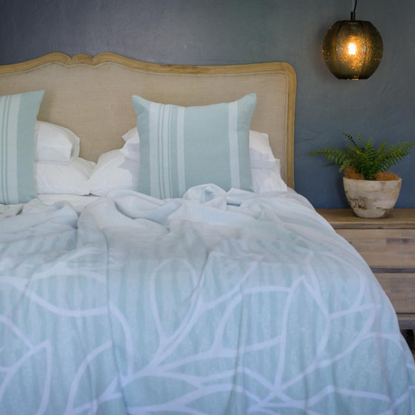 Amanda Cotton Biome Throw (200x230cm Double) Eggshell/White