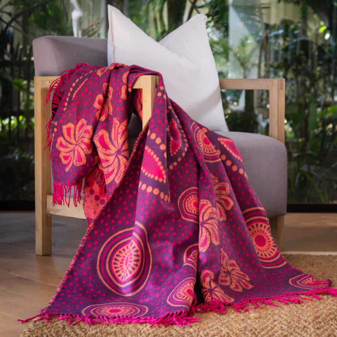 Bella Vita Throw ShweShwe in Cerise Pink (My Africa) 140x180cm Single