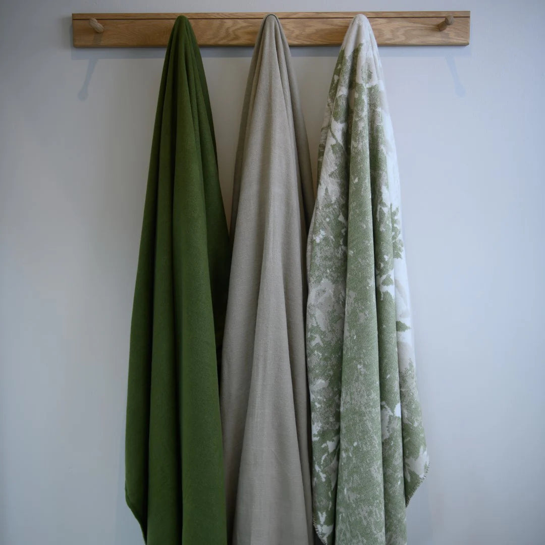 Bella Vita Dappled Leaves (hunter green)