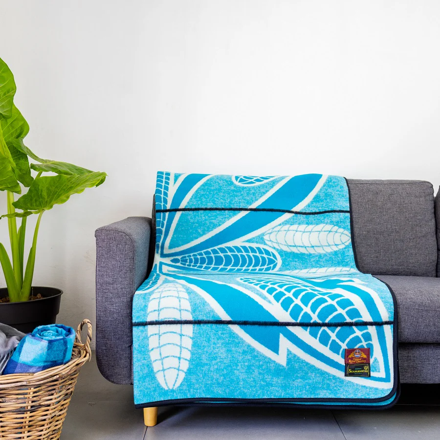 Basotho Seanamarena Poone Blanket (Peacock Blue / White / Black Stripe)