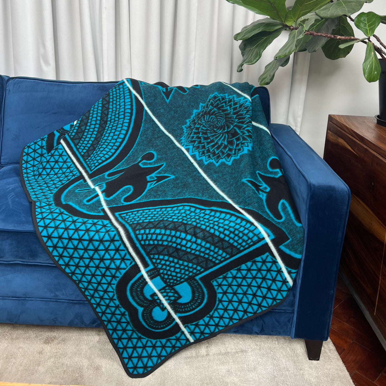 Kharetsa Aloe Blanket (Peackock Black White stripe) – KOBO