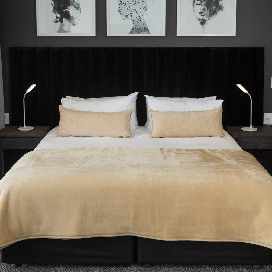 Hotel collection velvet throw outlet