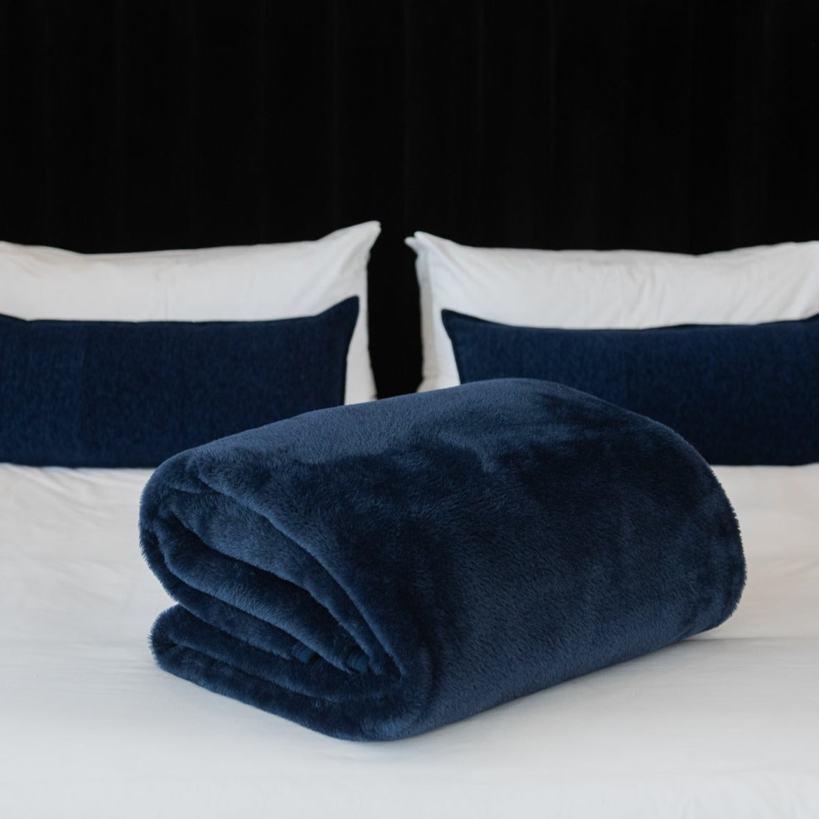 Hotel Collection Bed Blanket - Navy