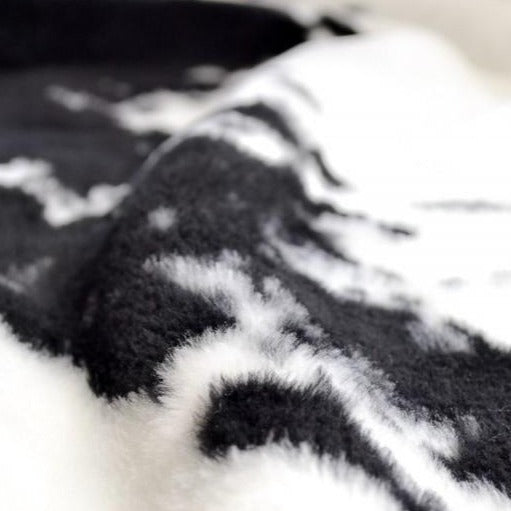 Belfiore Finesse Nguni Furpile Blanket (Black)