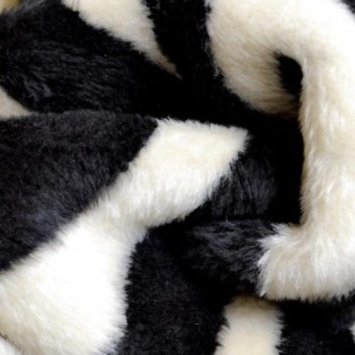 Belfiore Finesse Zebra Furpile Blanket (Black and Natural)