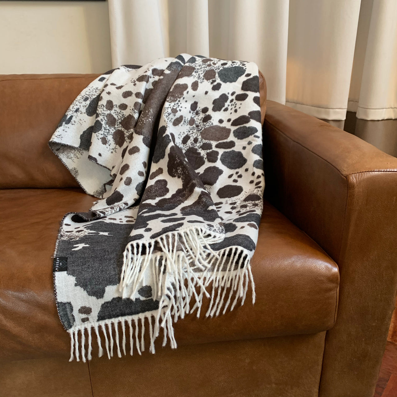 Bella Vita Nguni Hide (My Africa) (White and Black)